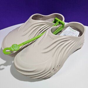 Crocs Men's Size 8/Women's Size 10 Echo Wave Almond Tint Sandals NEW Comfort